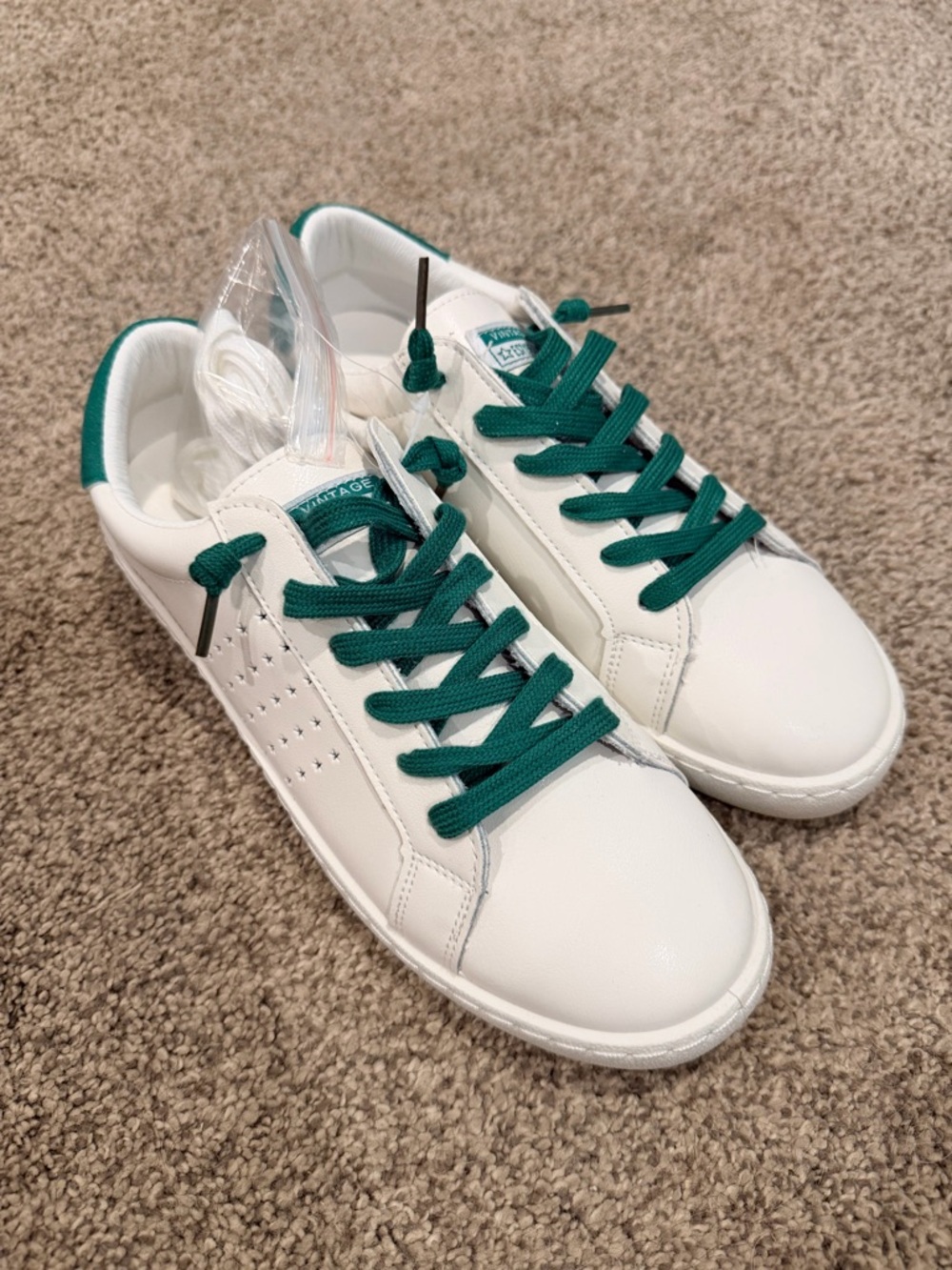 Vintage Havana White Sneakers with Green Accents Brand Nee with extra Laces